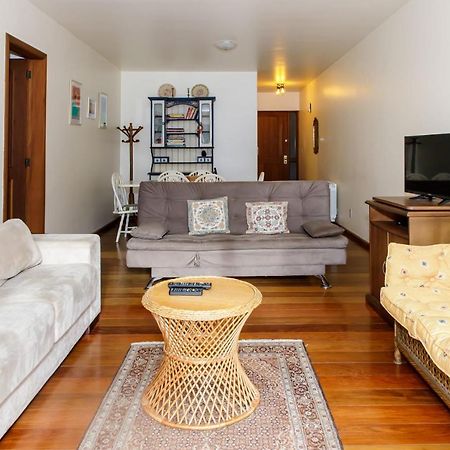 Apartamento Amplo E Aconchegante Na Av Das Hortencias No Centro De Gramado Bagian luar foto
