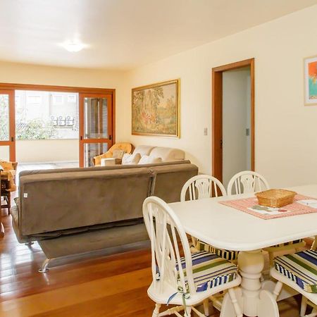 Apartamento Amplo E Aconchegante Na Av Das Hortencias No Centro De Gramado Bagian luar foto