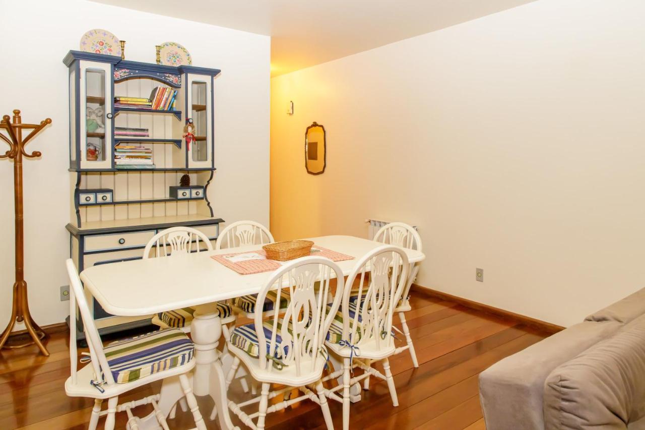 Apartamento Amplo E Aconchegante Na Av Das Hortencias No Centro De Gramado Bagian luar foto