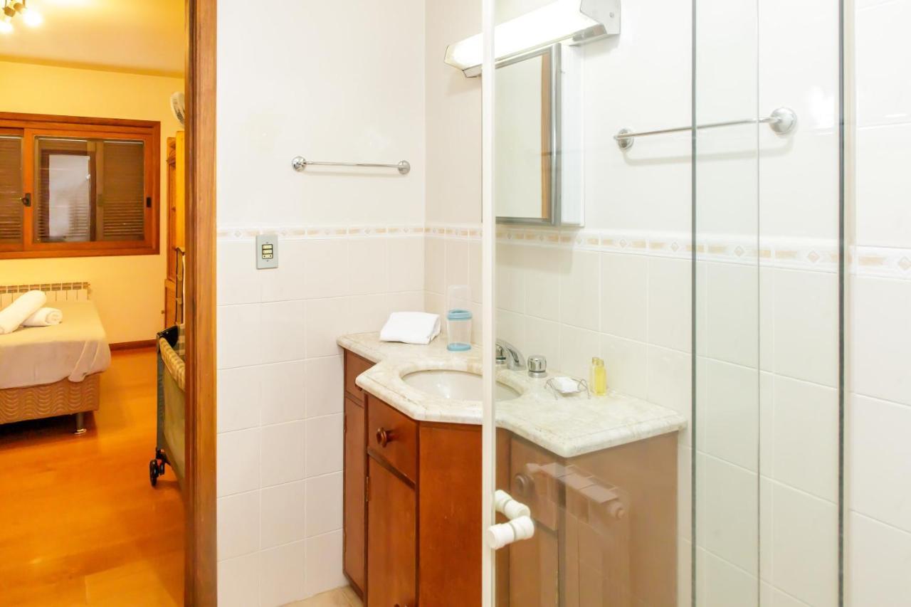 Apartamento Amplo E Aconchegante Na Av Das Hortencias No Centro De Gramado Bagian luar foto